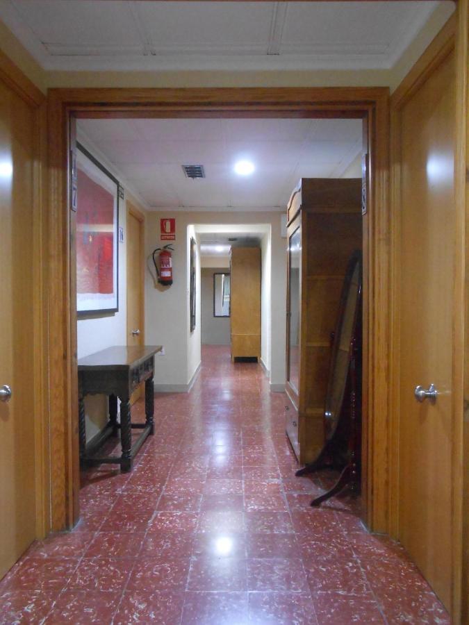 Hostal El Callejon Таррагона Екстер'єр фото