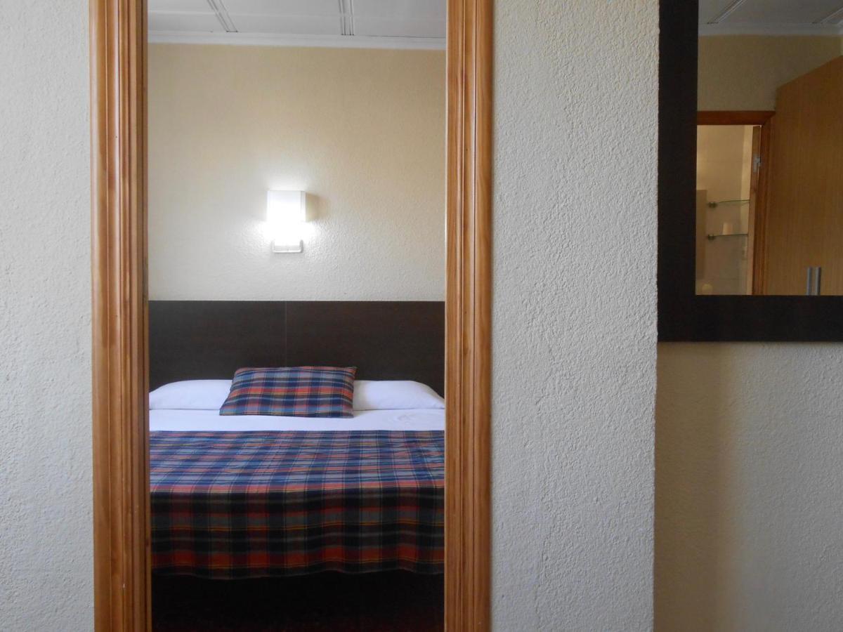 Hostal El Callejon Таррагона Екстер'єр фото