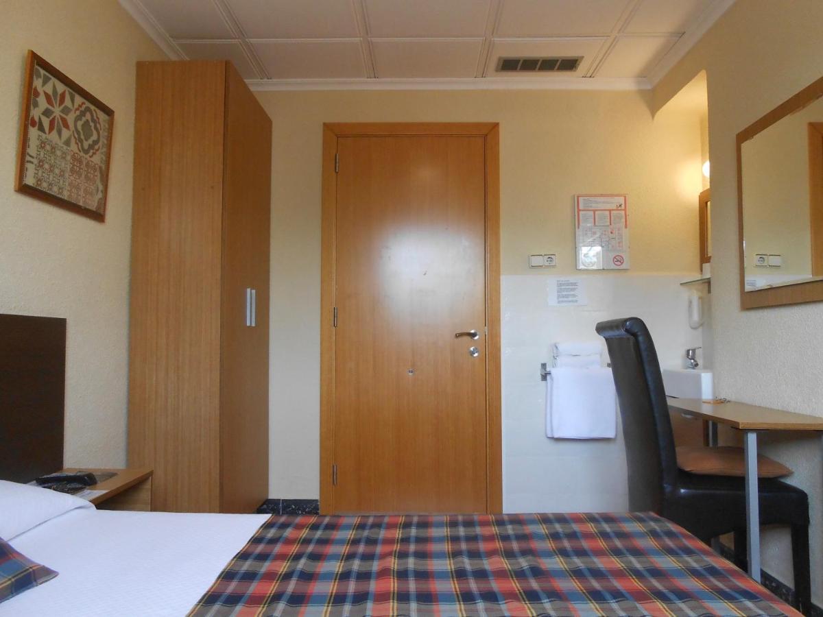 Hostal El Callejon Таррагона Екстер'єр фото