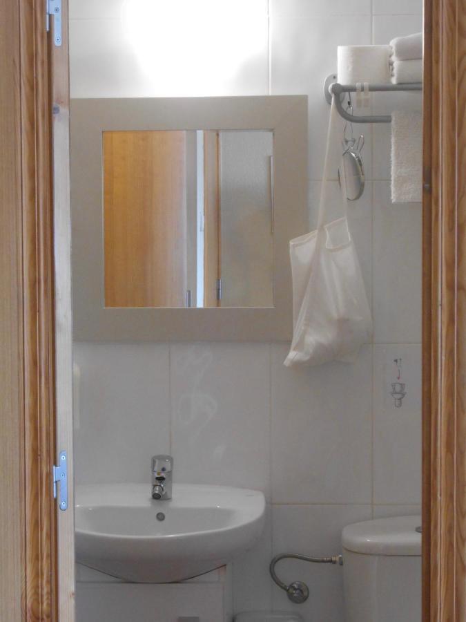 Hostal El Callejon Таррагона Екстер'єр фото