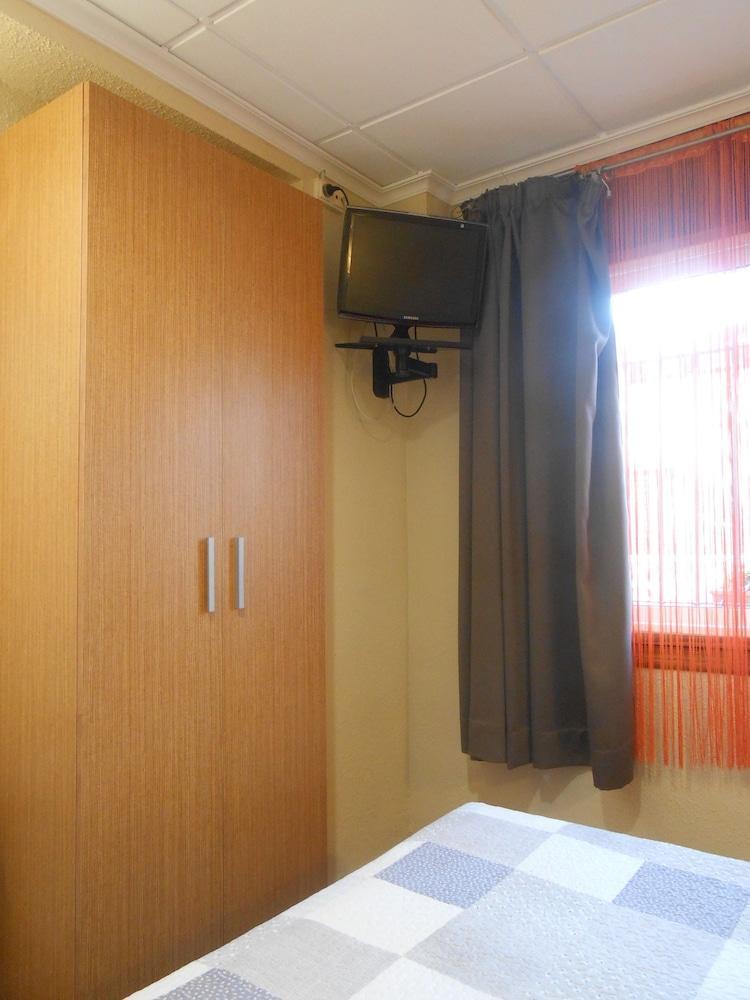 Hostal El Callejon Таррагона Екстер'єр фото